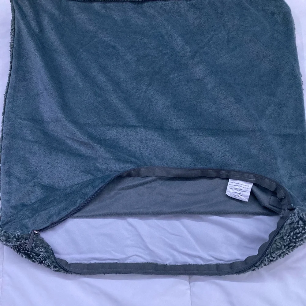 UGG Soft Faux  (19" X 19") Gray Pillow Case - Picture 4 of 8